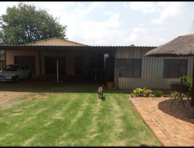 3 BEDROOM HOUSE FOR SALE IN CASSELDALE